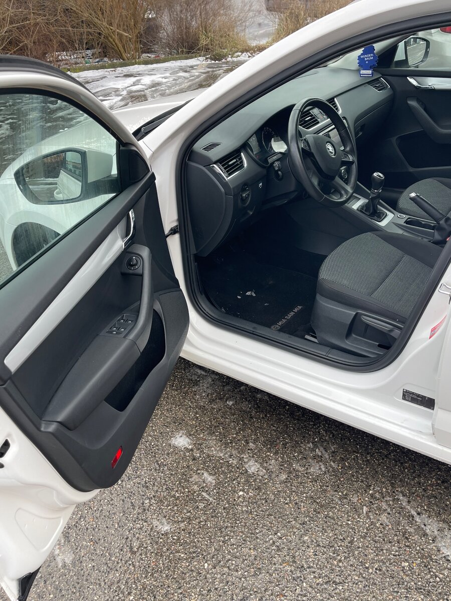 Na prodej Skoda Octavia3 kombi - 10