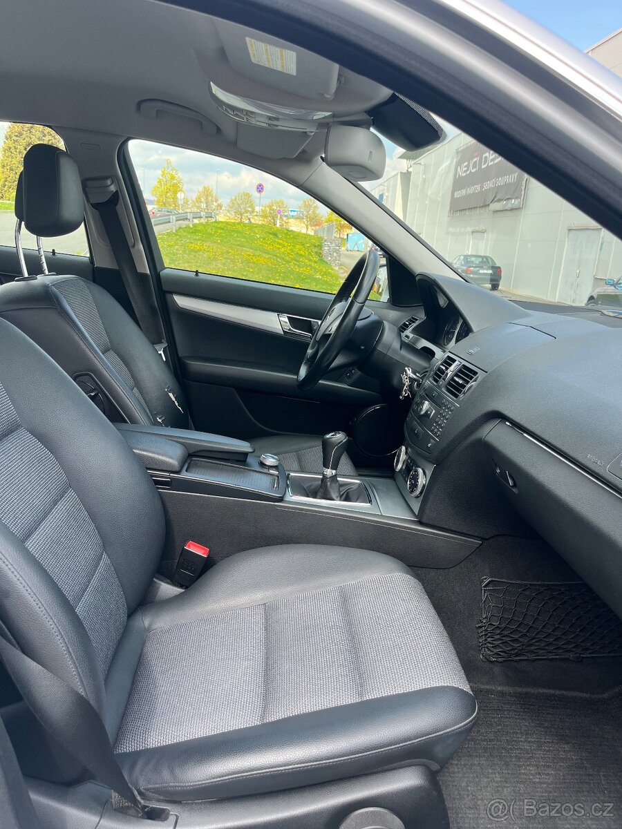 Mercedes Benz C180 - 10