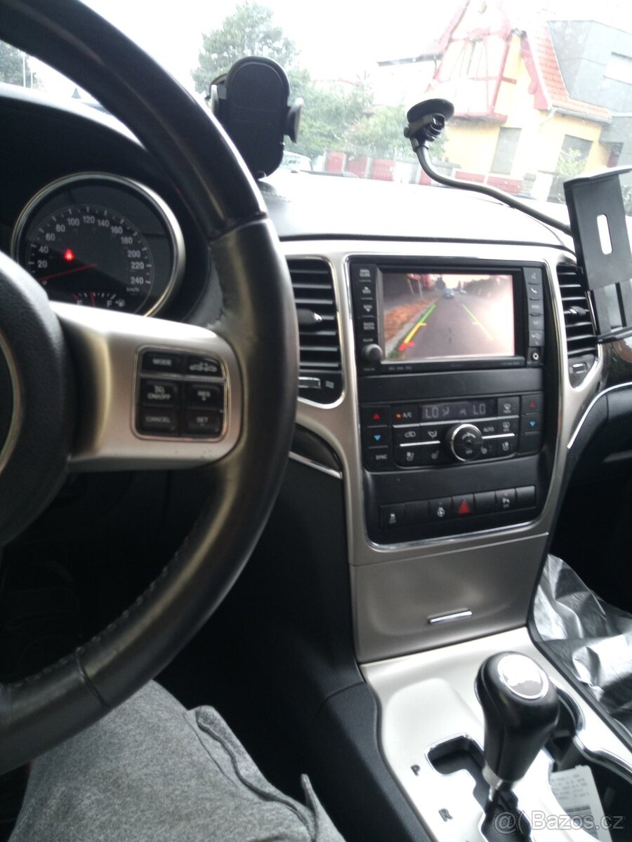 JEEP Grand Cherokee - 10