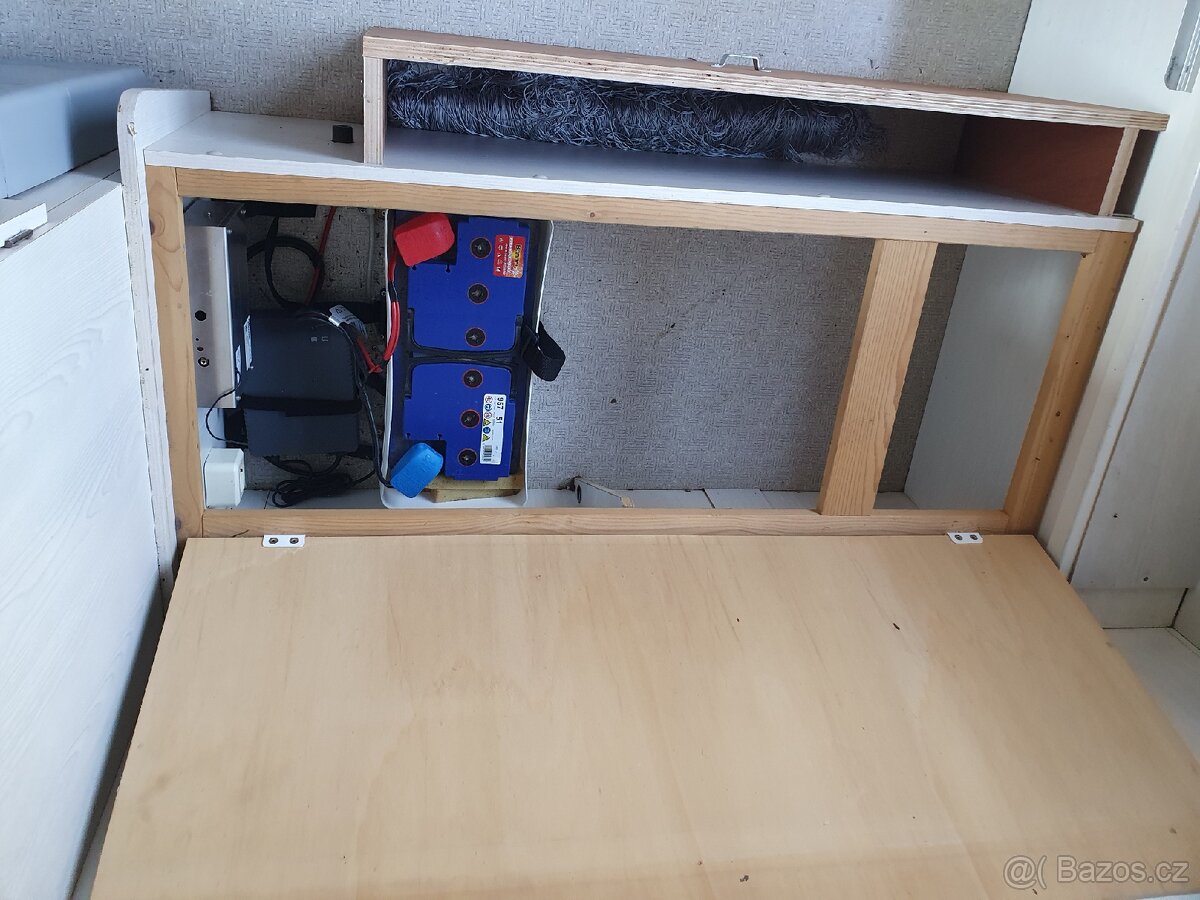 Chateau 360 karavan pro 4 osoby - 10