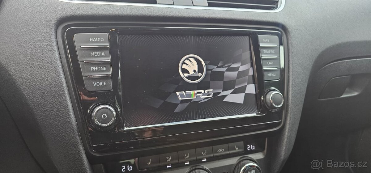 Škoda Octavia 3 RS 135kw Kombi / Bez investic / Super stav - 10