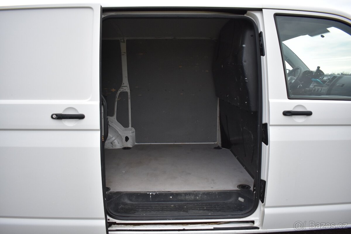 VOLKSWAGEN TRANSPORTER 2,0TDI 300 520 KM,AC,TAŽNÉ,TOP - 10