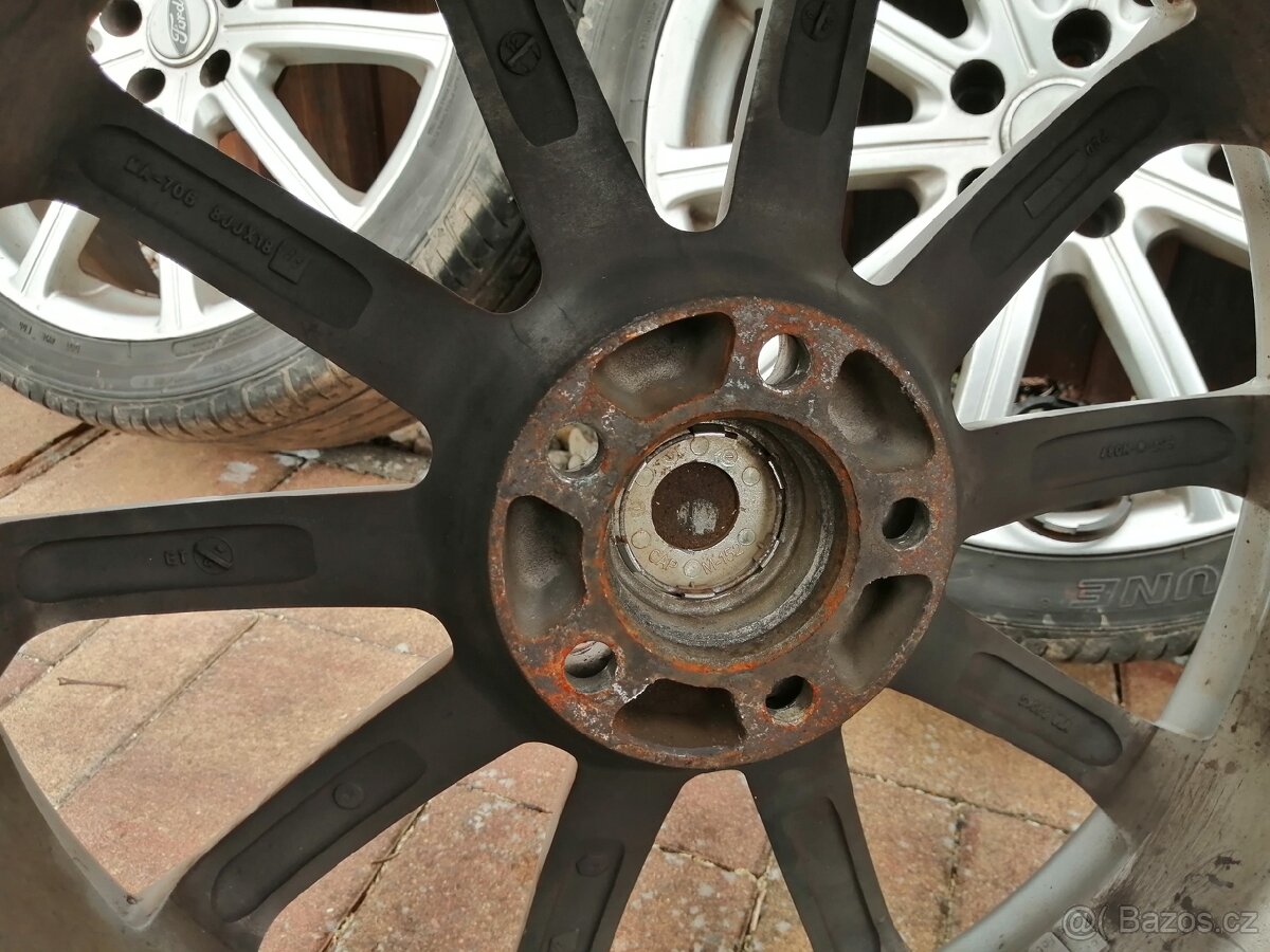 Pneu 235/40R18 AL 8x18 5x108 - 10