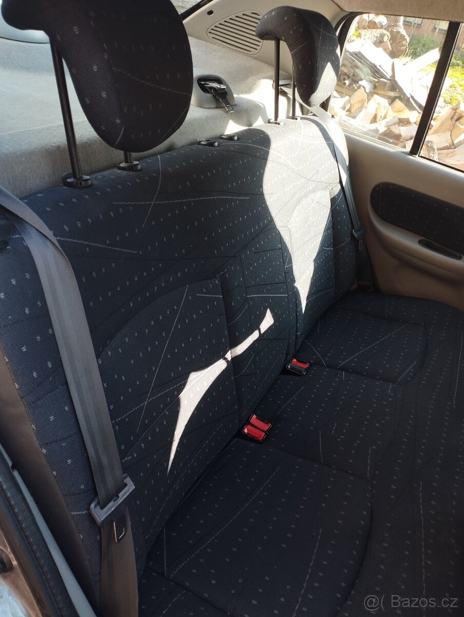 Renault Thalia r.v.2003 - 10