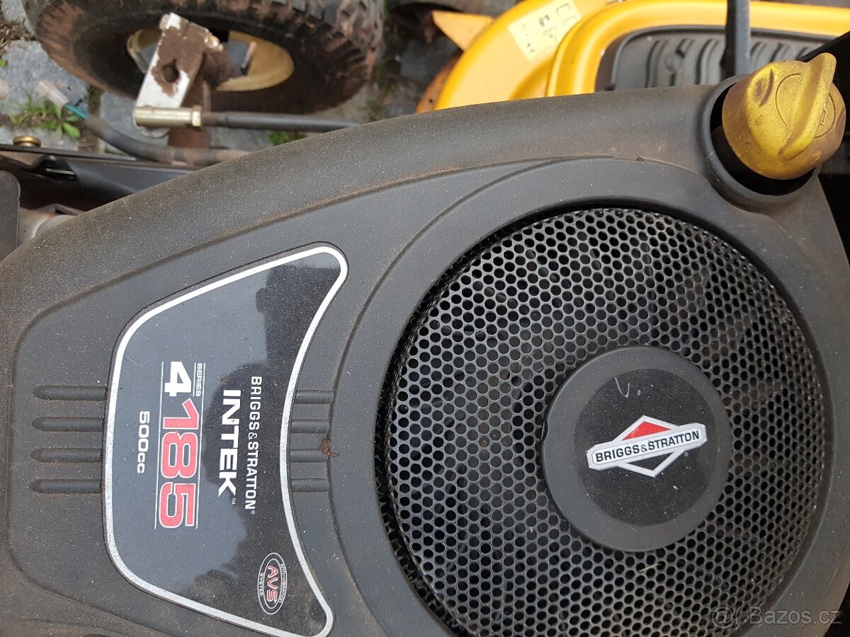 Zahradní traktor Cub Cadet CC 1019 HN - 10