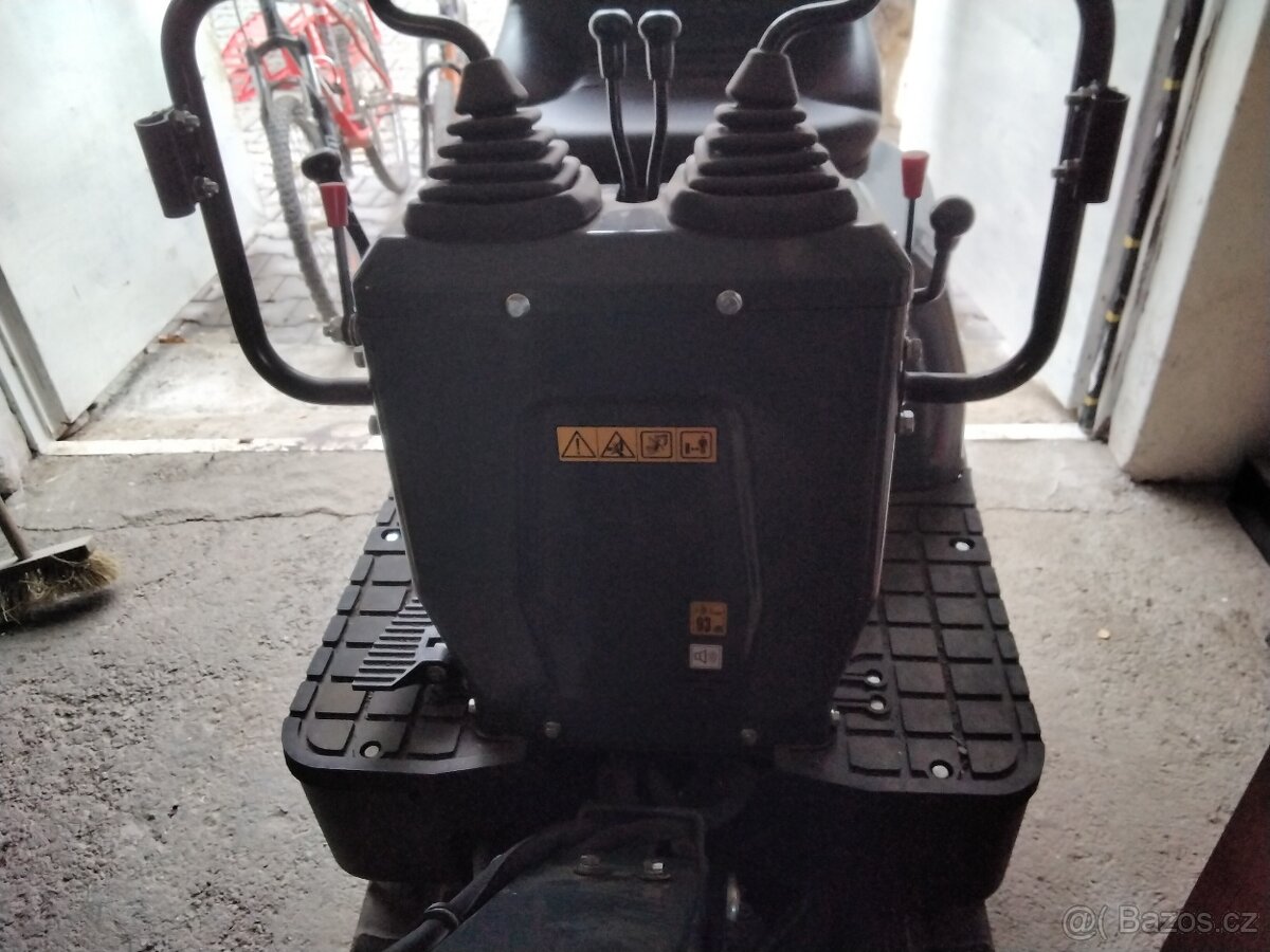 Mini bagr Jansen MB500 - 10