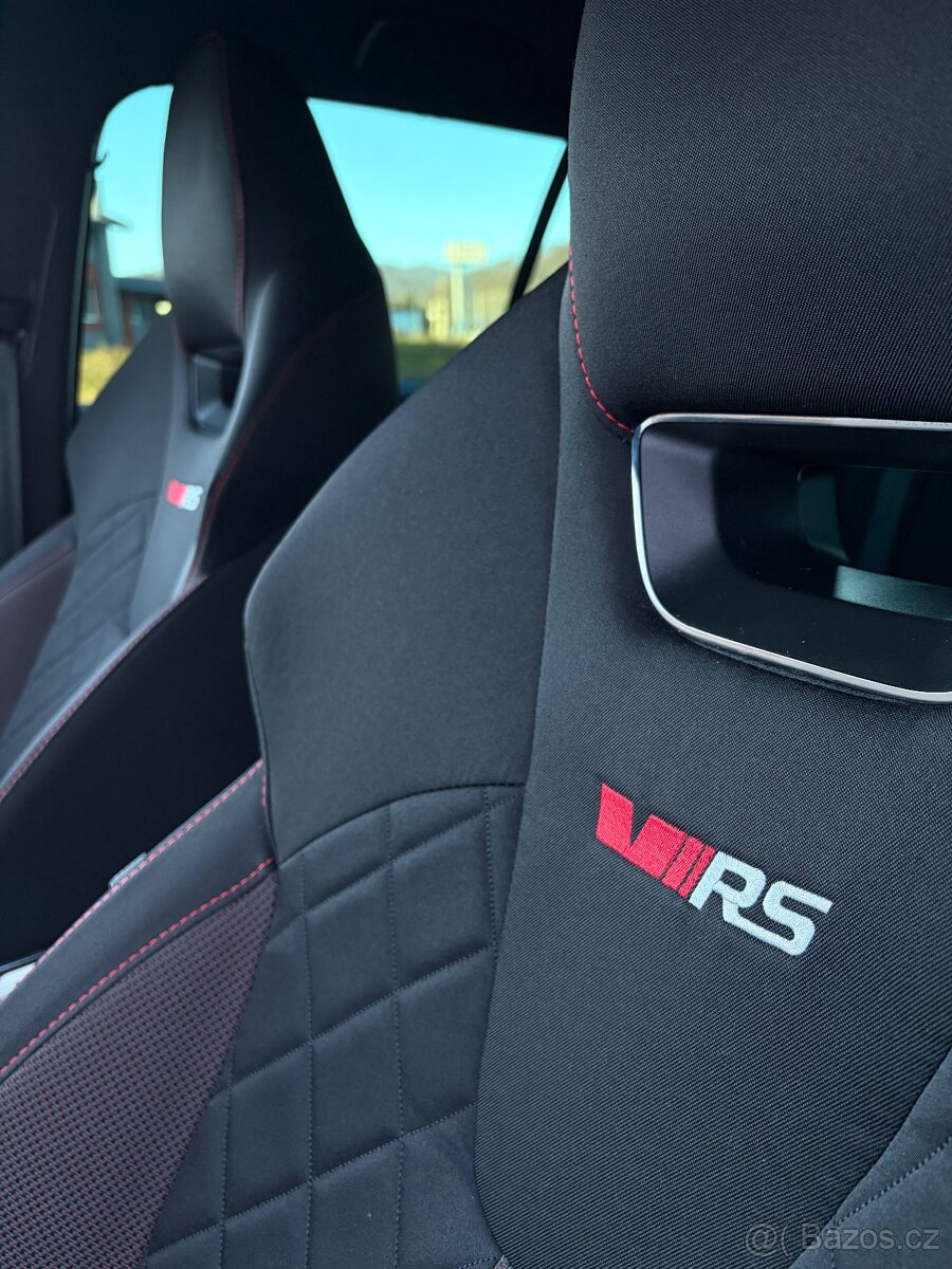 Škoda Octavia 4 RS Combi 2.0TSI - 10