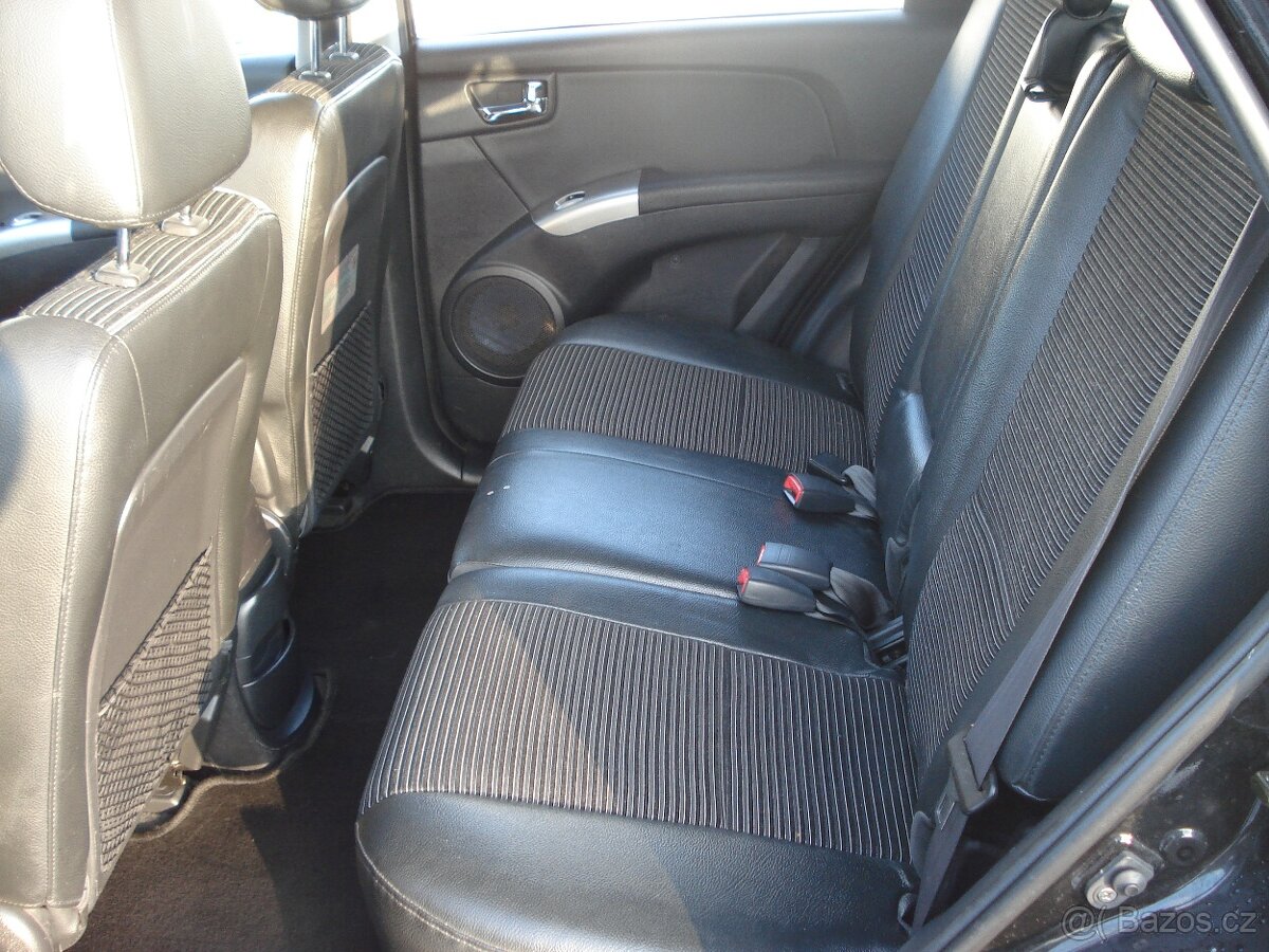 Kia Sportage 2.0 CRDI 4 x 4,NOVÁ STK - 10