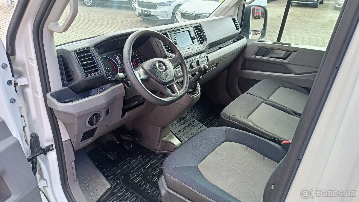 VW CRAFTER 2,0 TDI L2H2 2020 DPH 3,5t pěkný bez koroze - 10