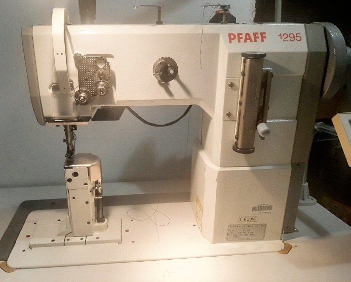 Průmyslový šicí stroj Pfaff na kůži - 10