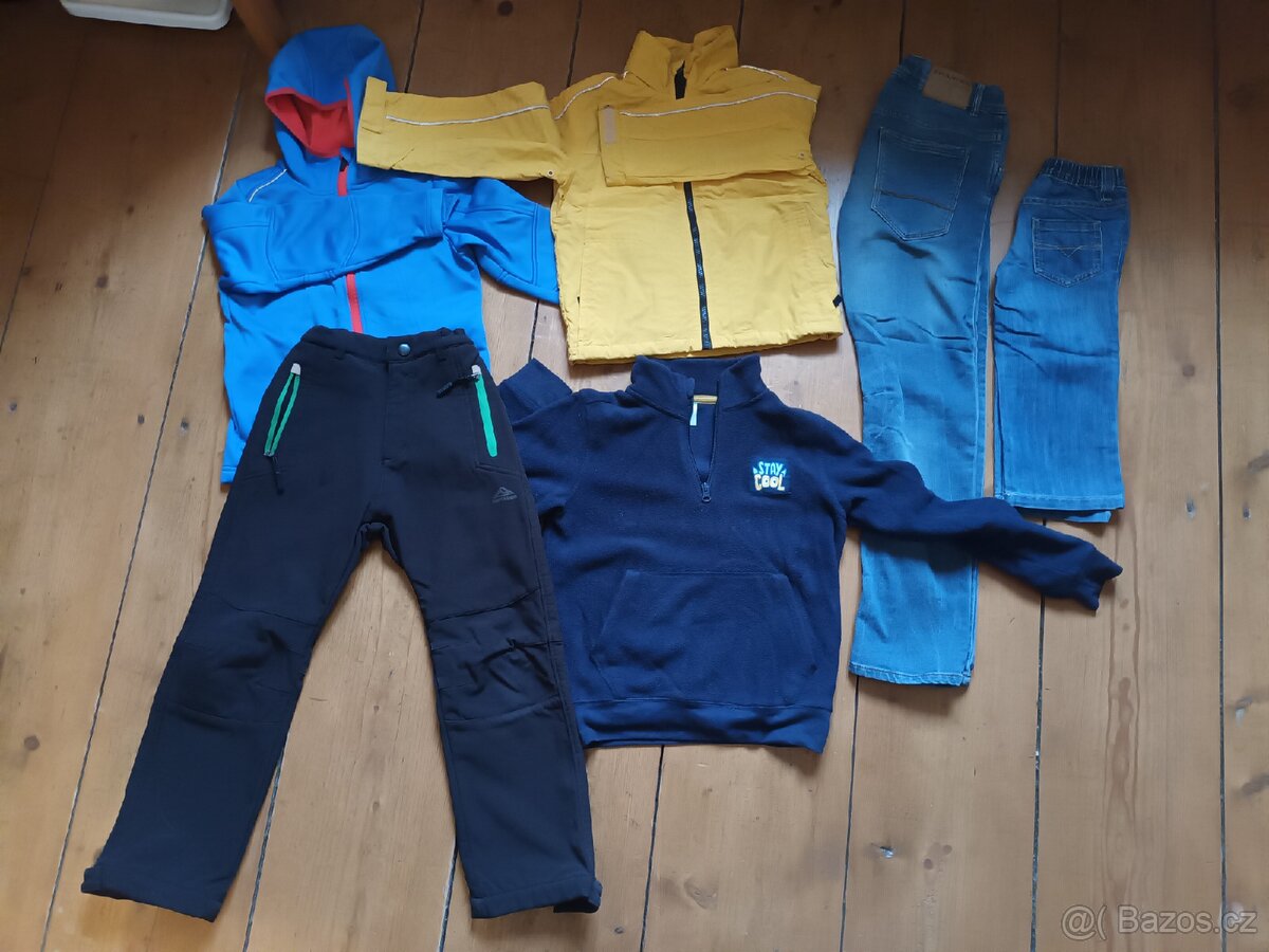 Dětské oblečení a boty, pro děti 3-12 let, víc než 150 kusů - 10