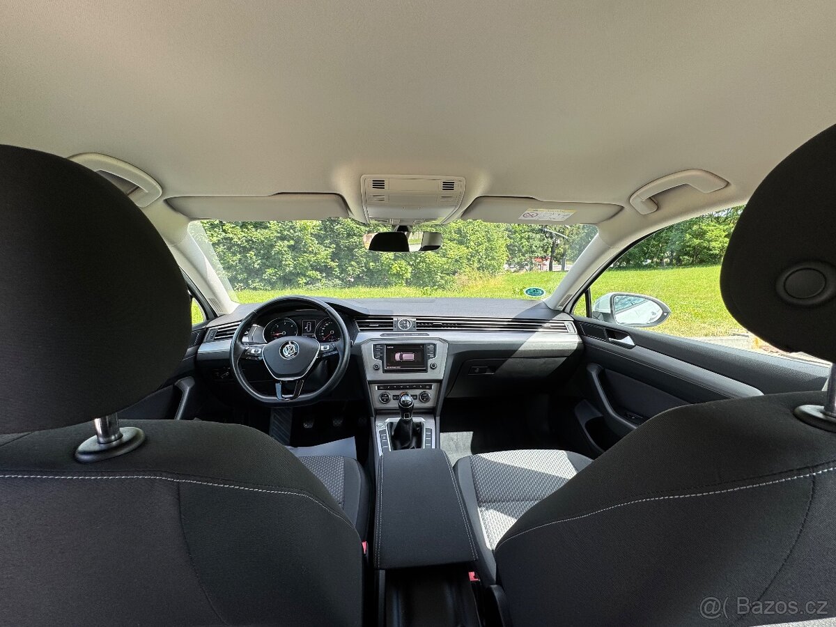 Volkswagen Passat 2.0tdi DPH - 10