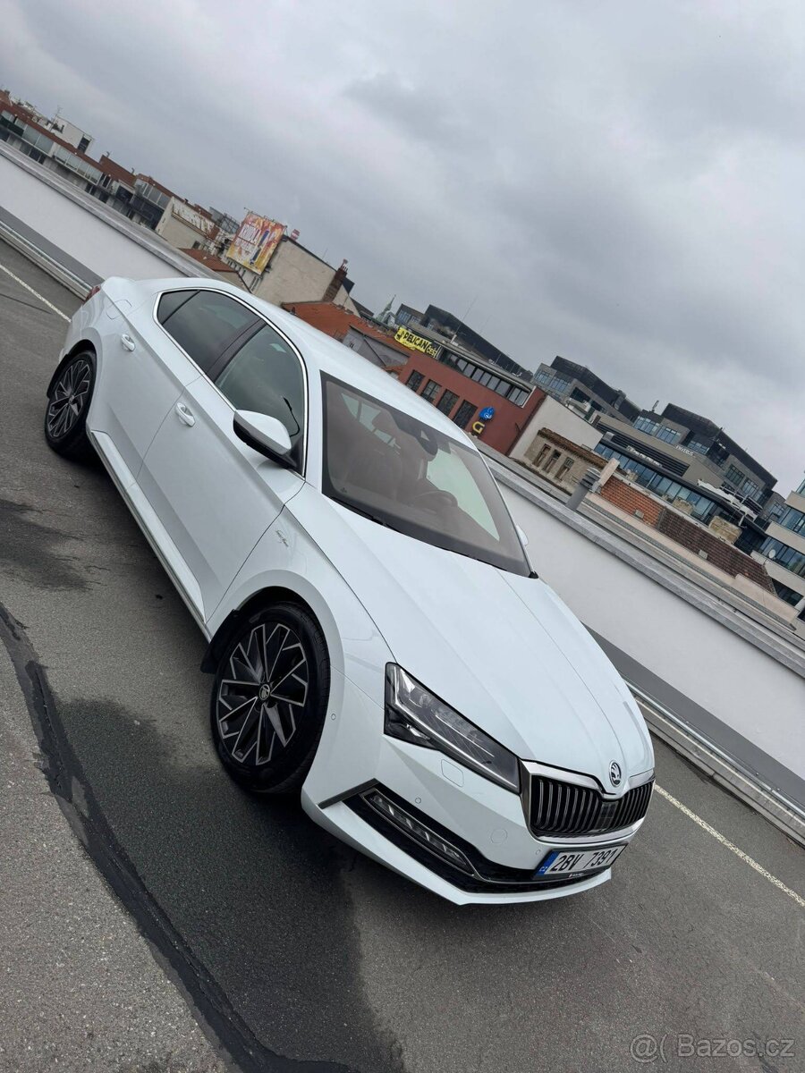 Škoda Superb, 2.0 TDI, 147kW 4x4, L&K, DSG, tažné - 10