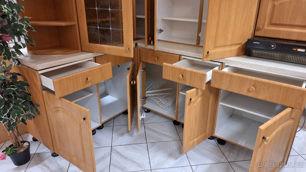 Kuchyňská rohová linka - 10