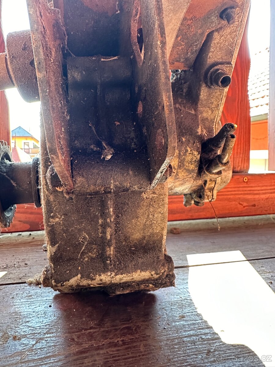 Ariel 550 SV - motor - 10