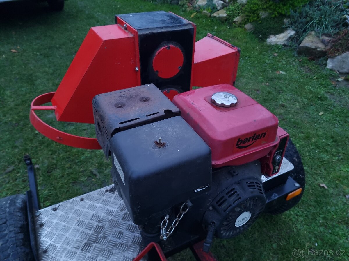 Štěpkovač/ špalíčovač za čtyřkolku - 10