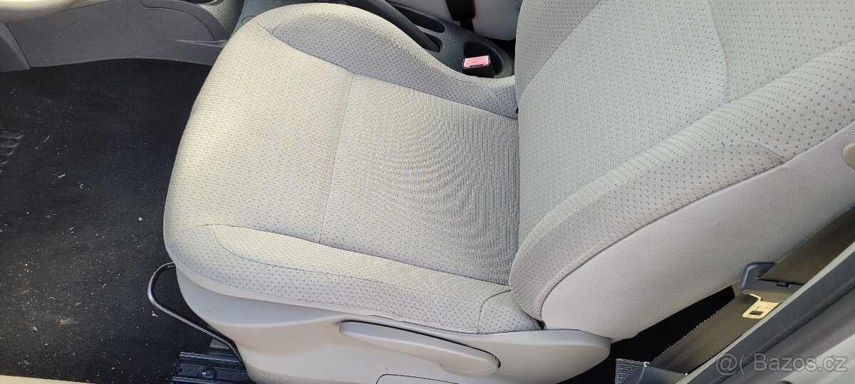 Renault clio rok 2006 najeto 130 tisíc 1.6 16v - 10