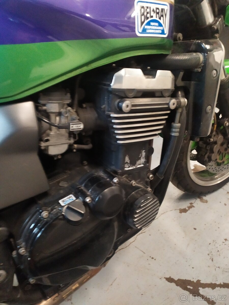 Kawasaki zrx1100 Eddie Lawson - 10