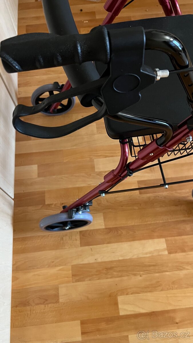 ROSE - čtyřkolové chodítko se stupačkou - 10