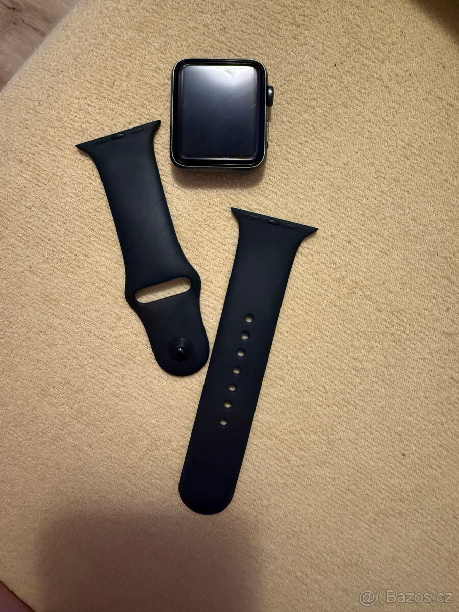 Apple Watch Series 3 42 mm hliník - 10