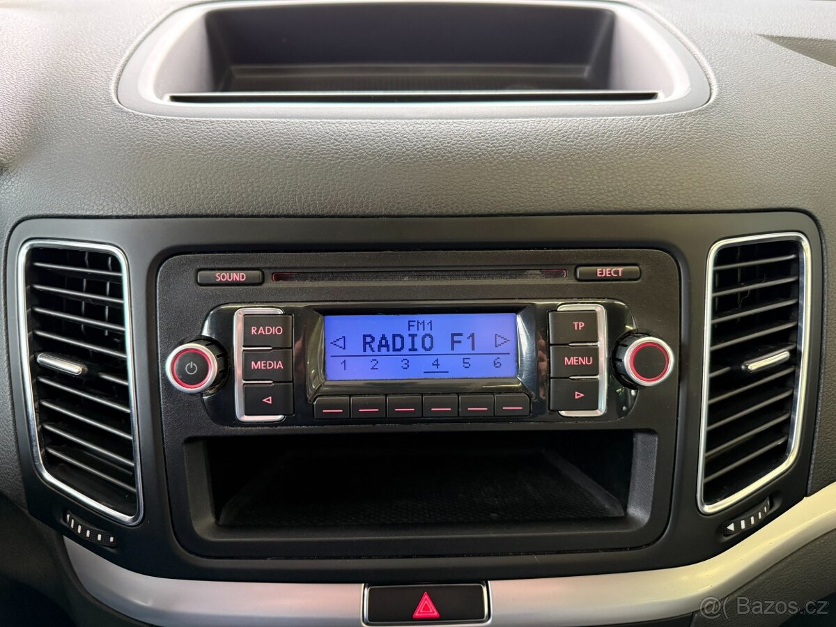 Volkswagen Sharan 2.0 TDI 103 kW 7míst, tažné - 10