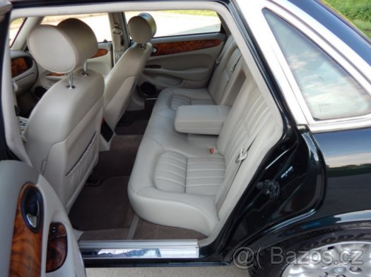 JAGUAR XJ8 4.0 SOVEREIGN L - 10