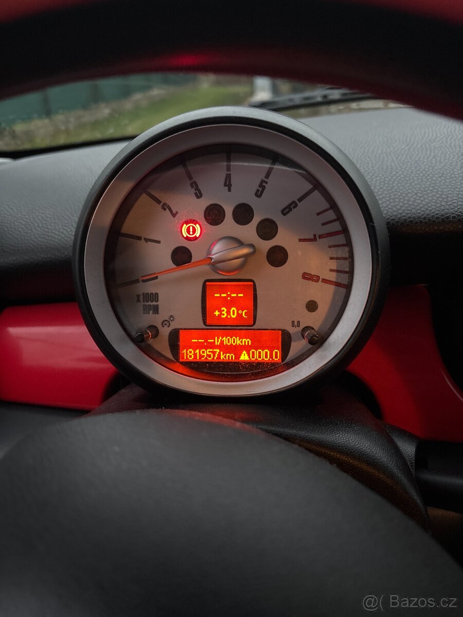 MINI Cooper - ONE, r.v. 2010, 1.4. - benzin - 10