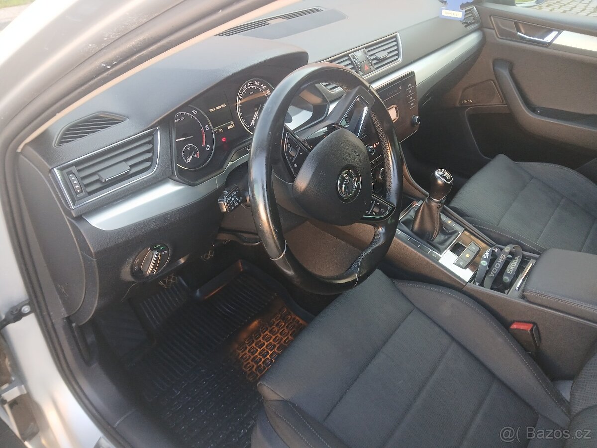 Škoda superb combi - 10