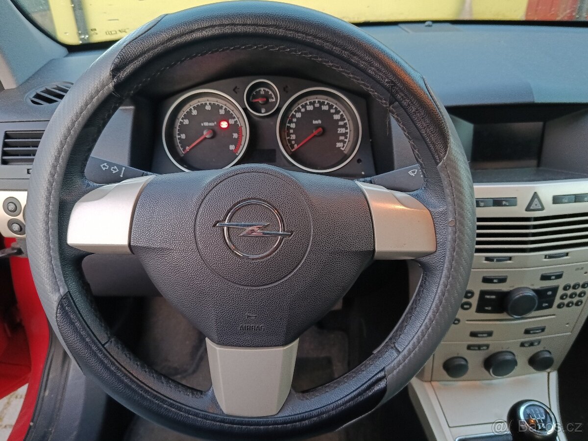 Opel Astra combi 2008 - 10