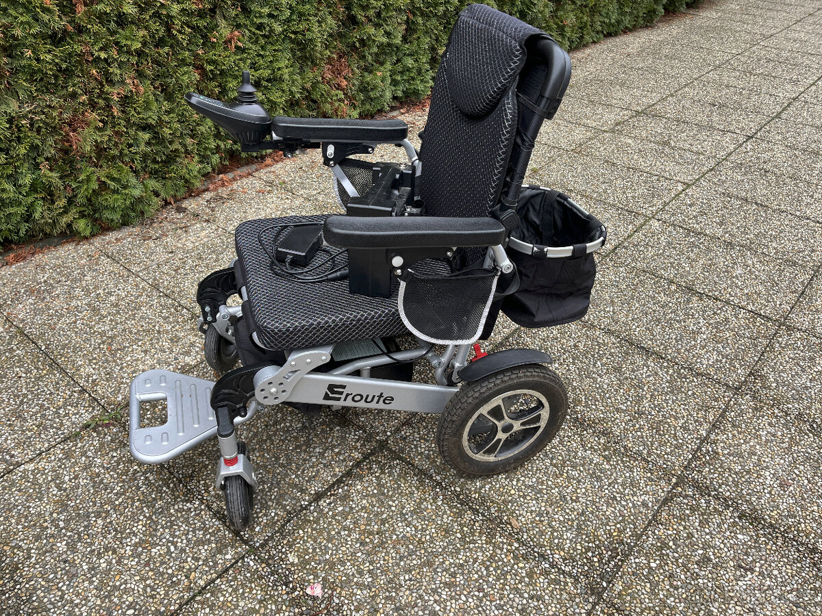Elektrický invalidní vozík - 10