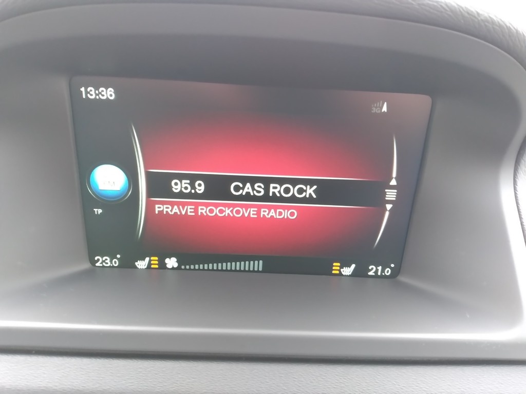 VOLVO V70 D3 DRIVE-E ECO 2.0D NAVI,AT,SERVISKA - 10