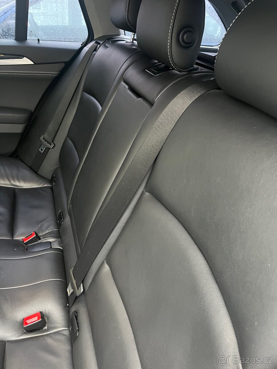 PRODÁM BMW F 11 - 10