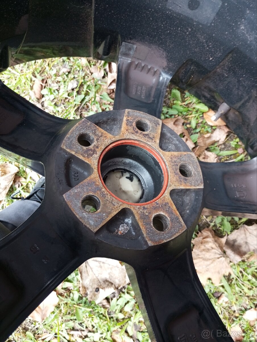 Al kola 5x112 R18 letní pneu - 10
