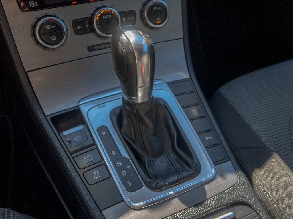 Volkswagen Passat 2.0TDI 103KW CR DSG – NAVI - 10
