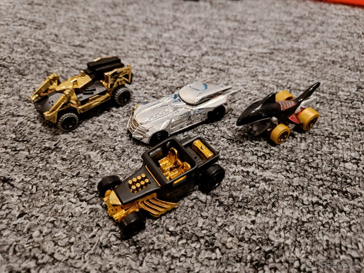 Auta hot wheels - 10