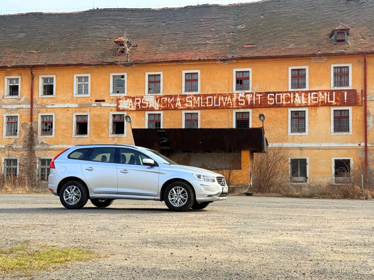 VOLVO XC60 - 10