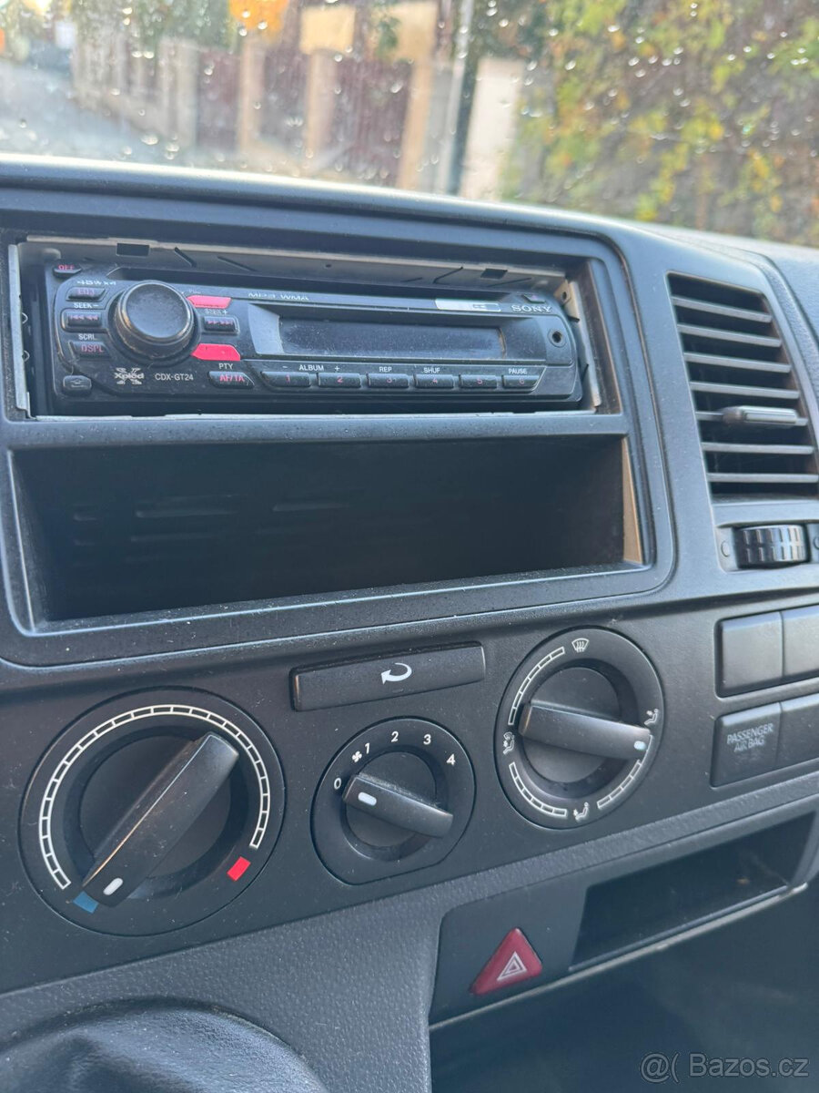 Volkswagen Transporter 2.0TDI - 10