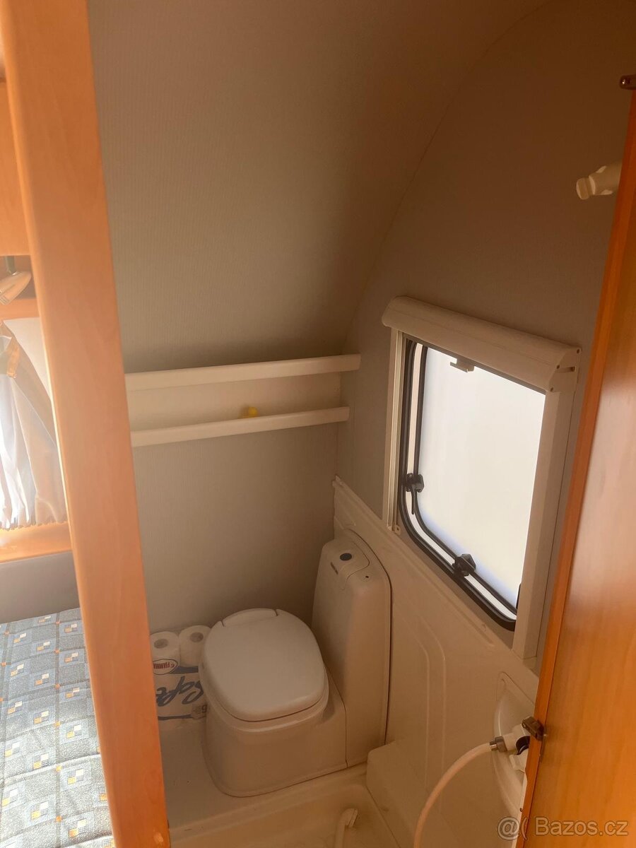 Karavan Eifelland E450 - 4místa - 10