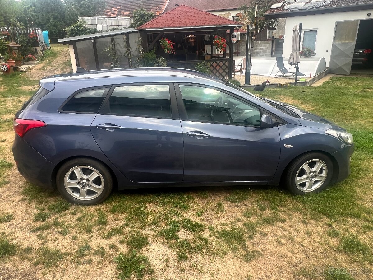 Hyundai i40 1.6 CRDI - 10