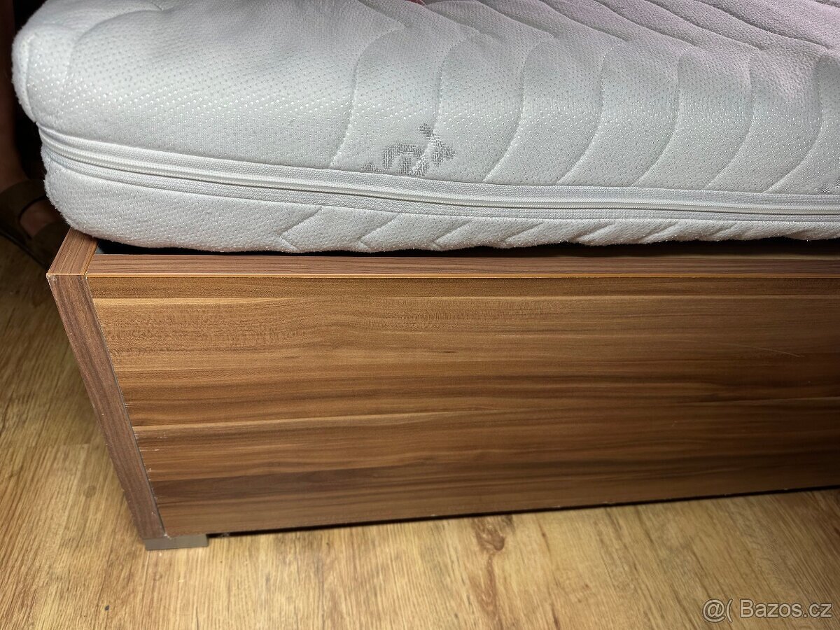 Moderní postel dvoulůžko - TOP - 10