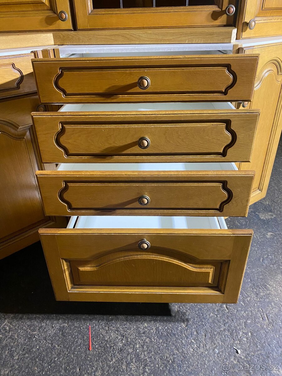 Masivní kuchyňská linka z Německa se spotřebiči - 10