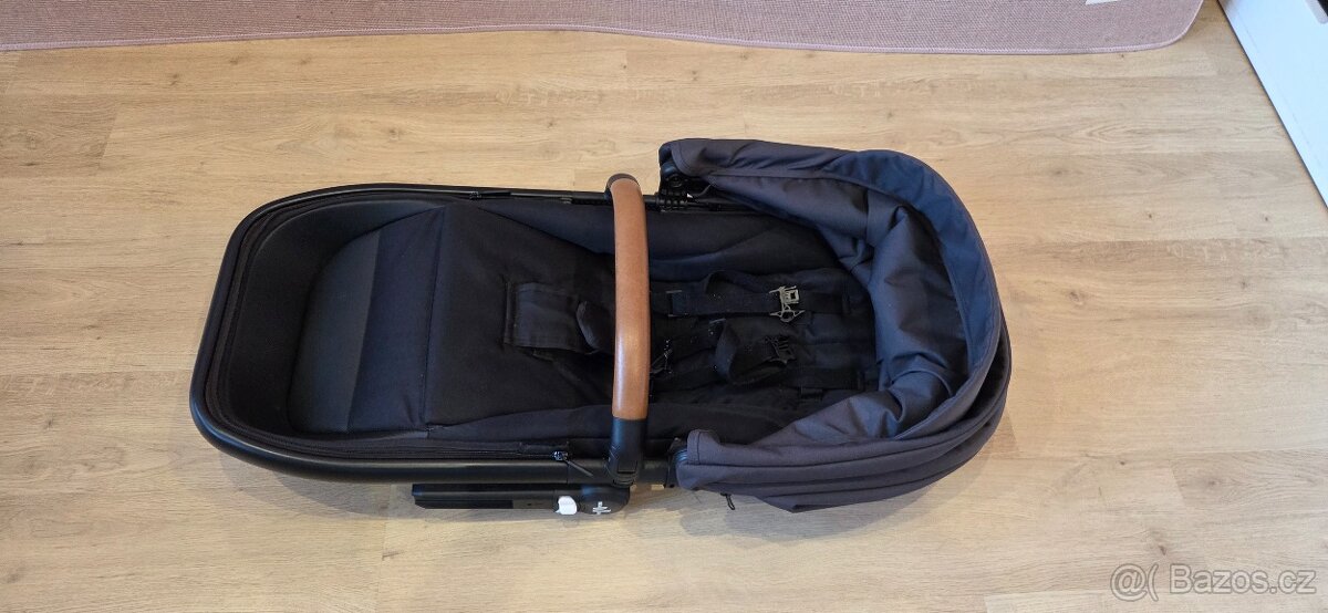 Kočárek NeoNato - 10