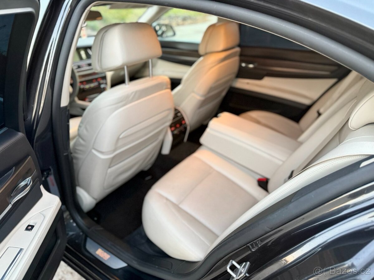 BMW Rad 7 750D xDrive Individual - 10