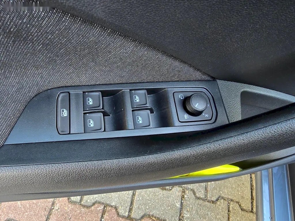 Škoda Scala, FIRST EDITION 1,0 TSi / 85 kW - 10