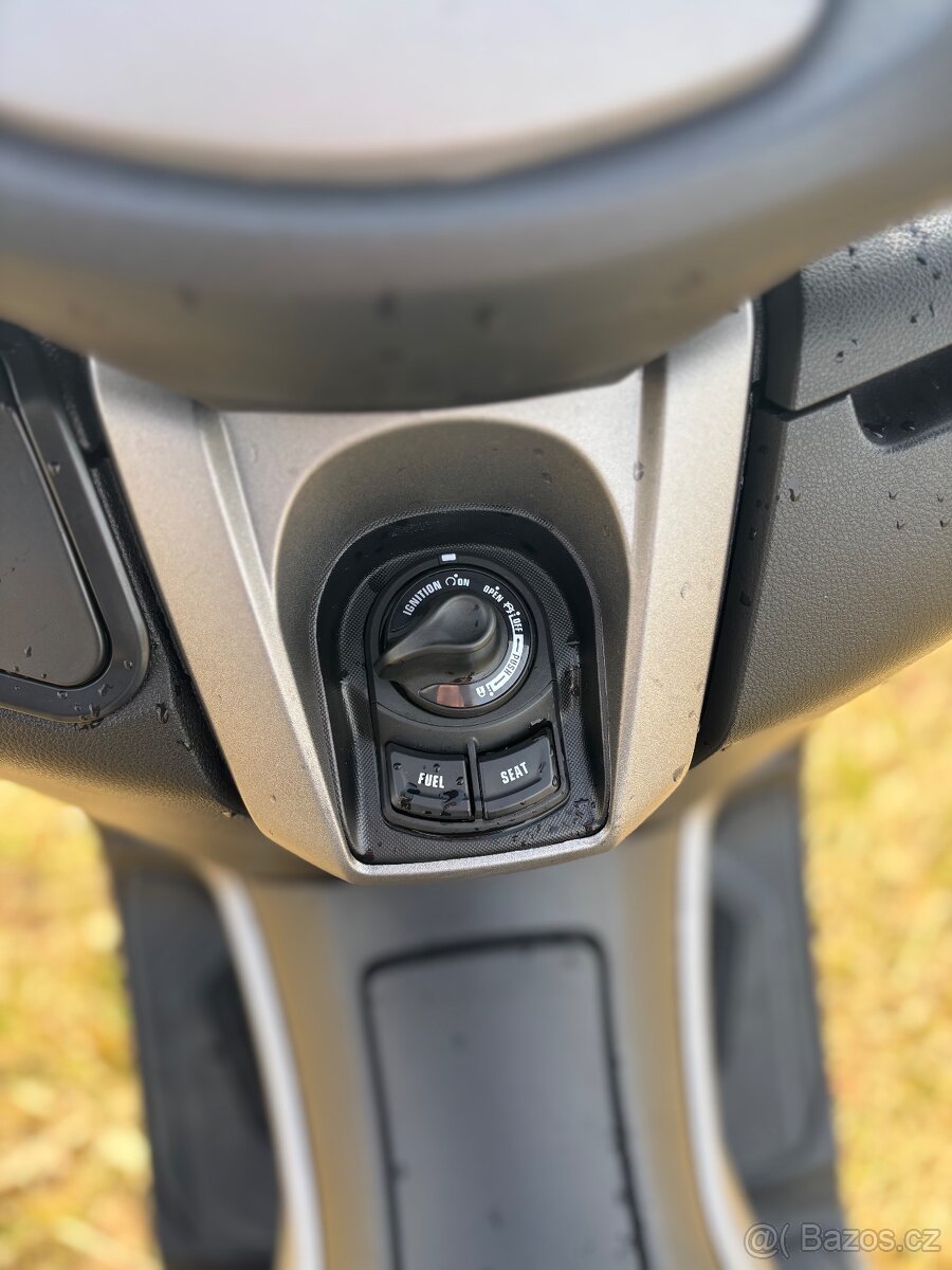 Yamaha NMAX 125 - 10