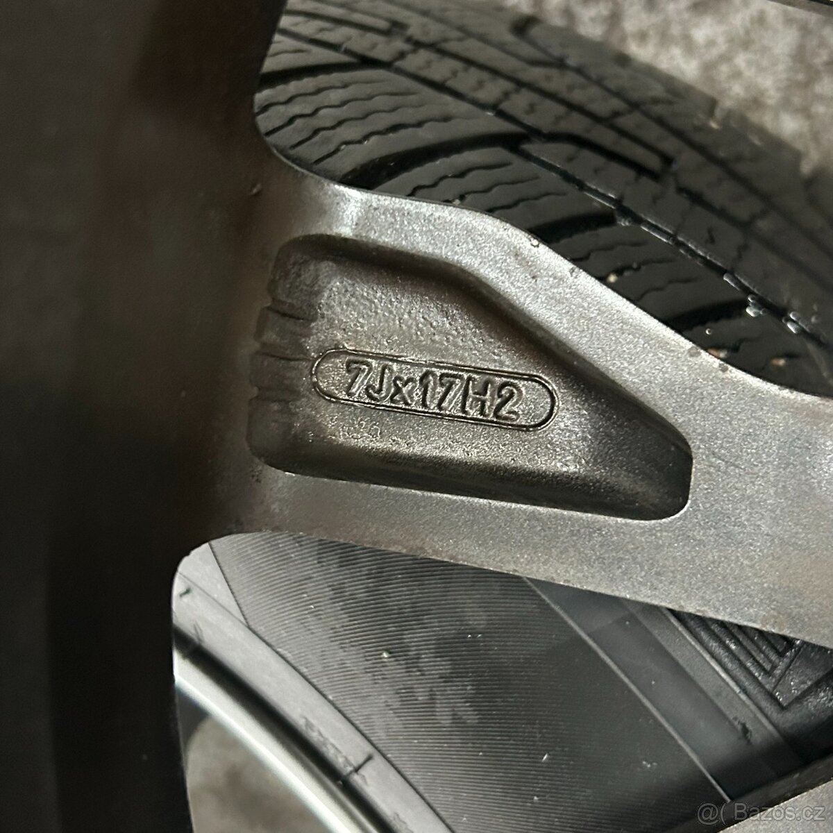 Subaru Outback zimní sada kol KUMHO 225/65/R17 - šedá - 10