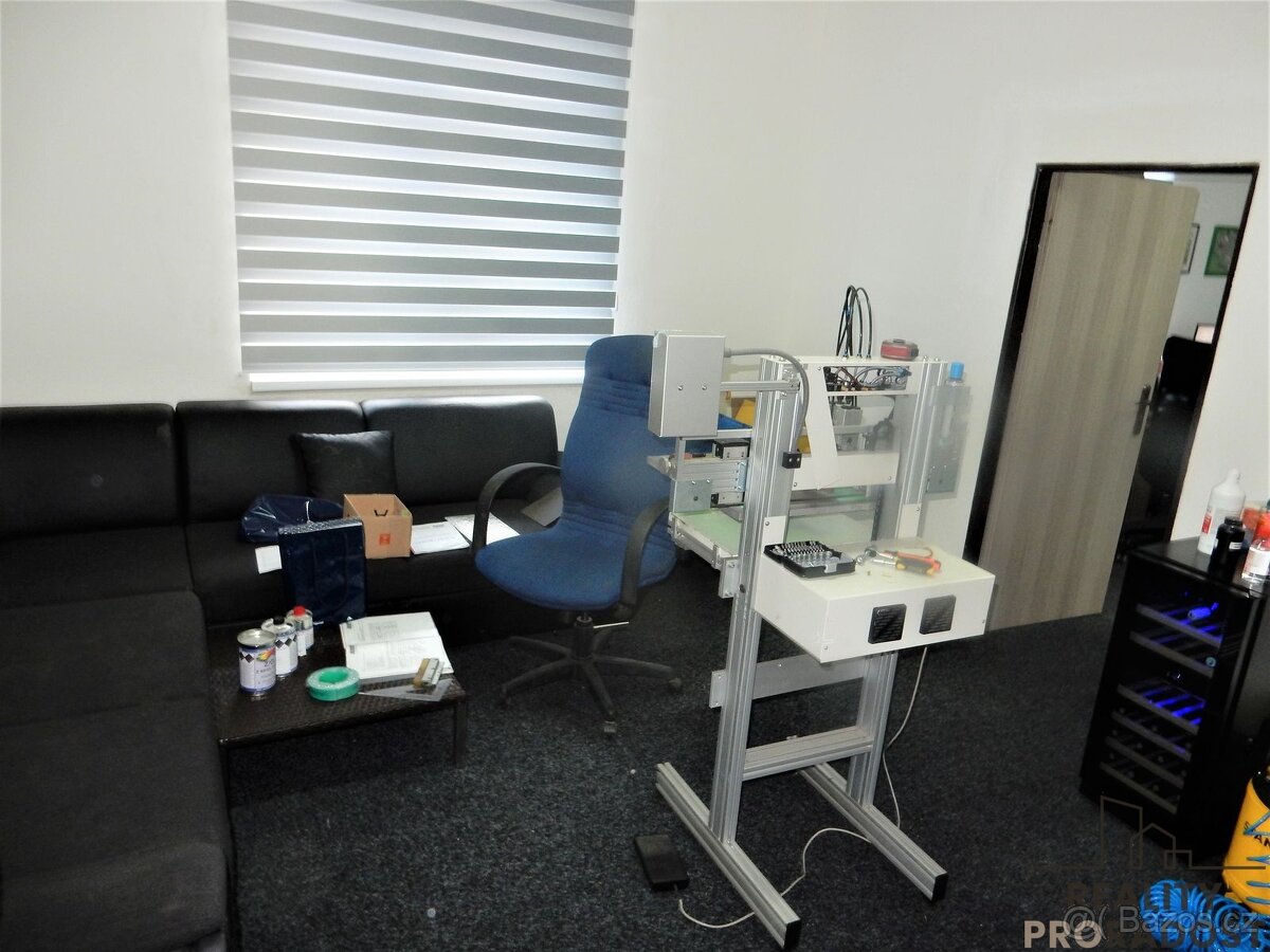 Pronájem nebytového prostoru 170m2 osobní vlastnictví ulice - 10