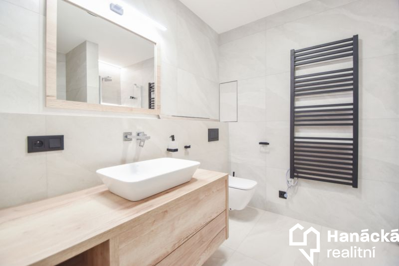 Pronájem exkluzivního bytu 3+kk, ul. Rejskova,... - 10