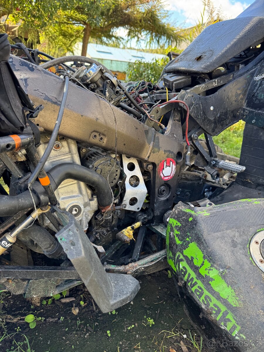 Čtyřkolka kawasaki ninja zx 750 ccm 121hp - 10