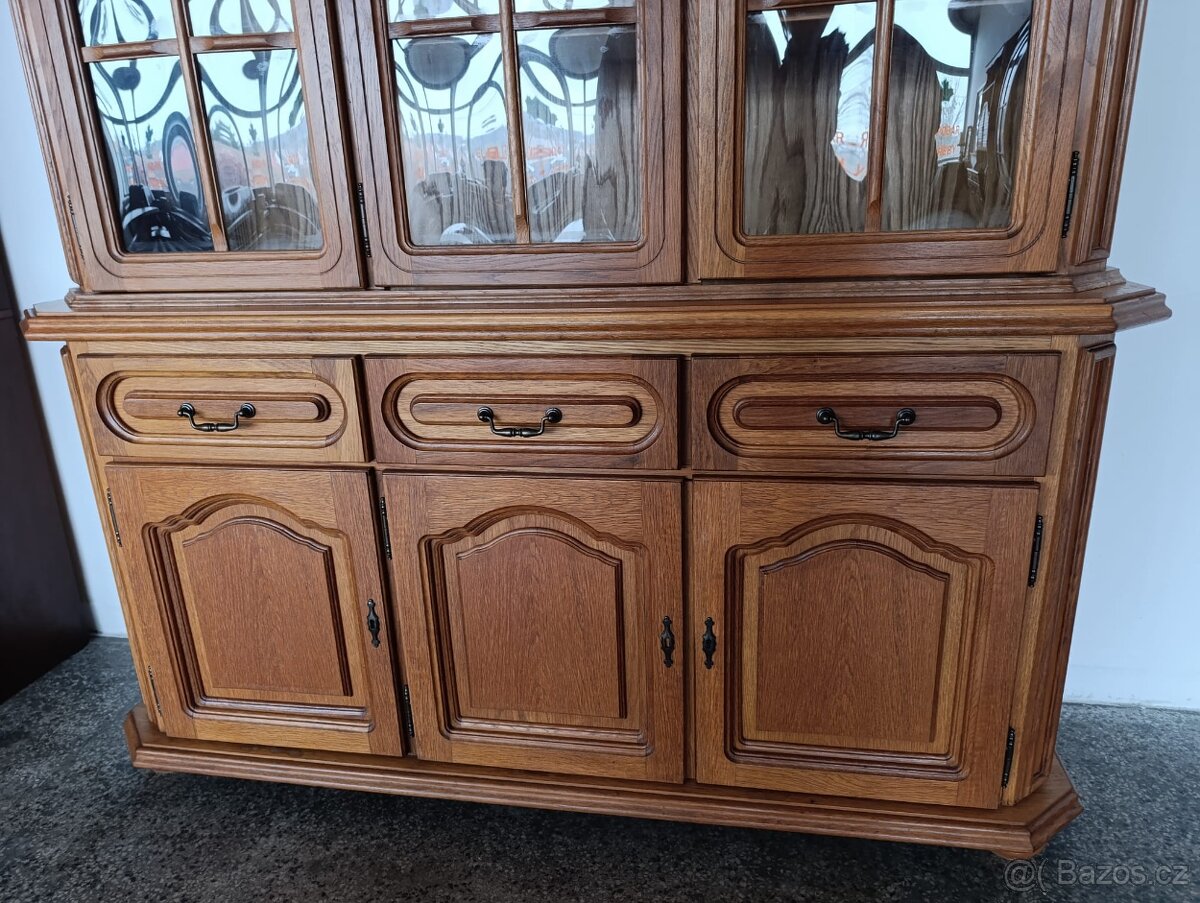 Rustikální kredenc, příborník s vitrínou, nábytek z masívu - 10